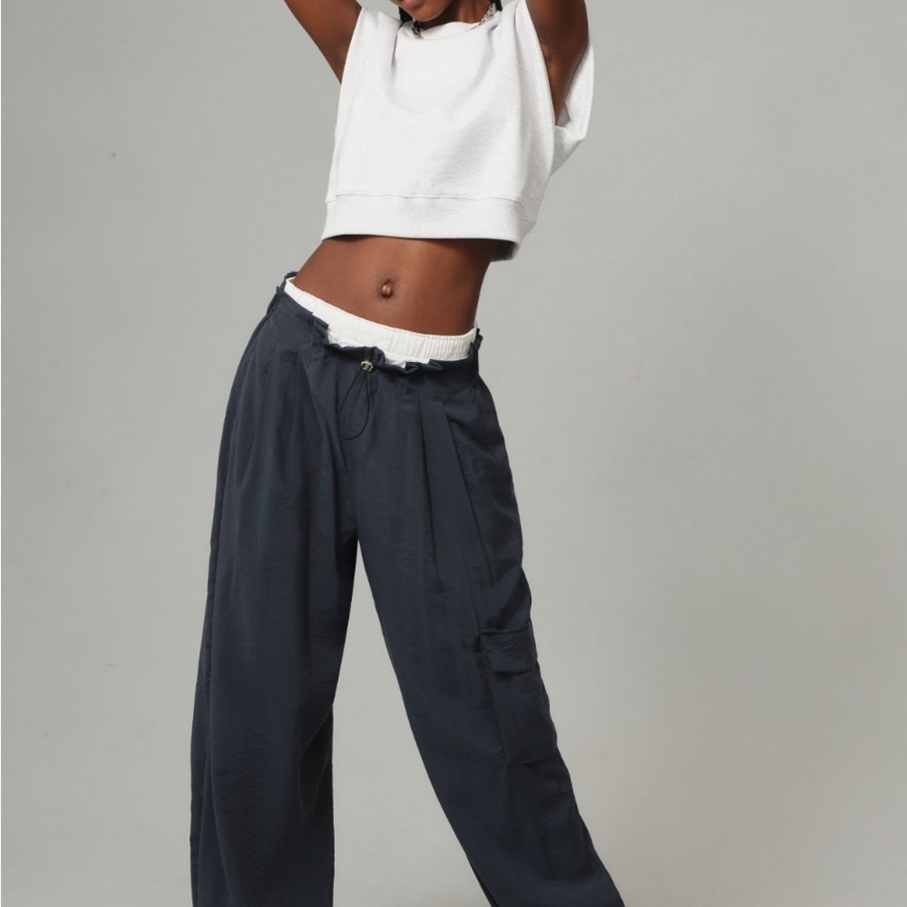 NWT Anthropologie | Bungee Parachute Pants | Standard XS - Navy